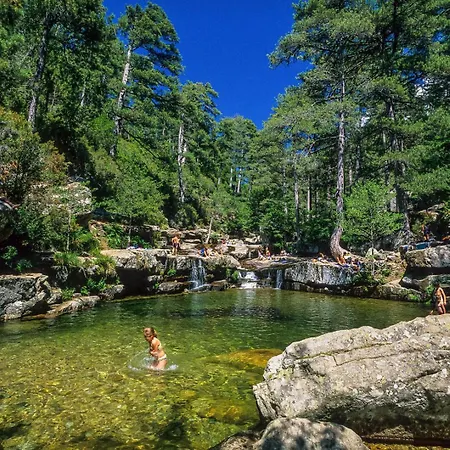 Entre Mer, Montagnes, Etangs Et Rivieres Holiday home