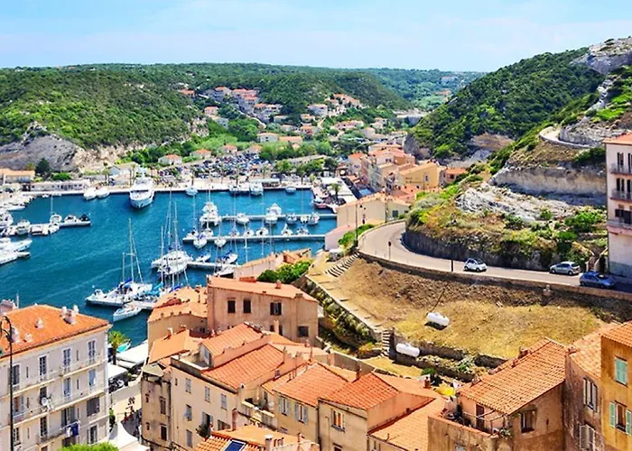 Hébergement de vacances Entre Mer, Montagnes, étangs Et Rivières *